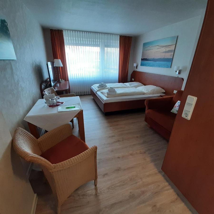 Hotel Zwei Linden - Links Der Elbe - Niedersachsen Balje Exterior photo